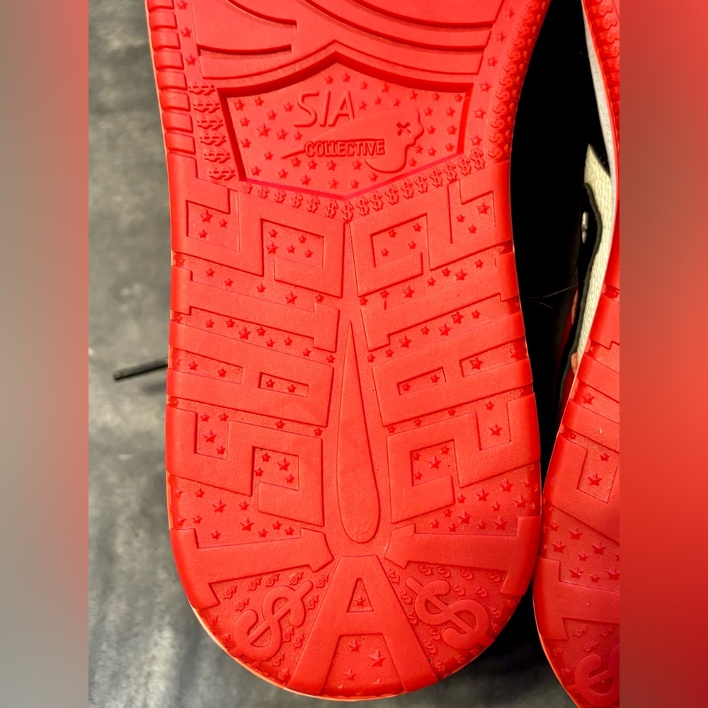 SIA Collective Men’s VULTR SK8 Sneakers - Size 8 - Black - Red - White - Picture 13 of 14